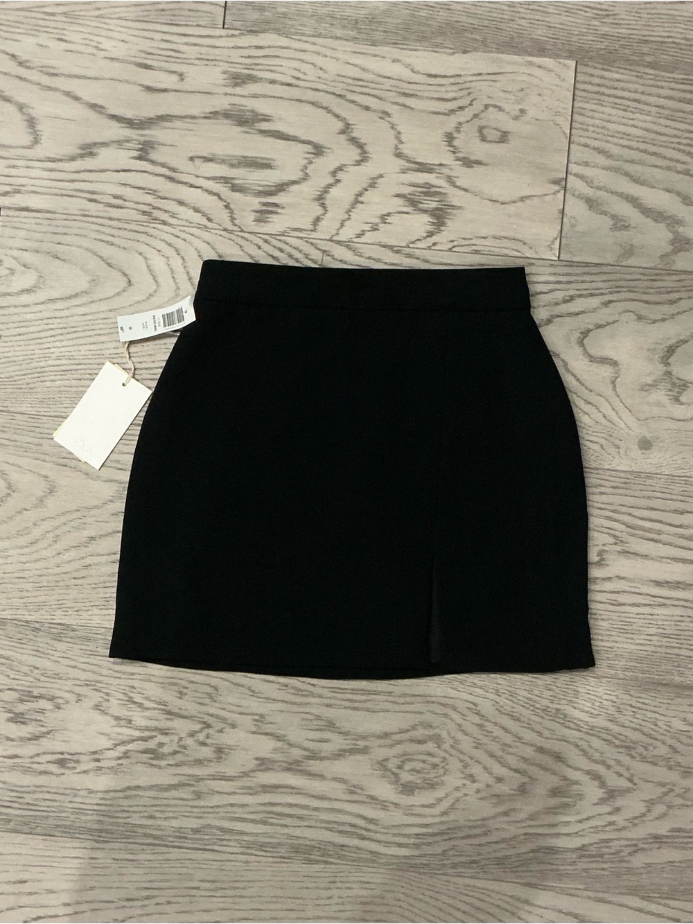 NWT Wilfred Patio Black Mini Skirt